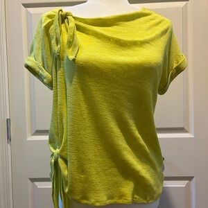 Gianni Bini Yellow Tie Front and Waist Cuffed Sleeve Blouse
Size XS
